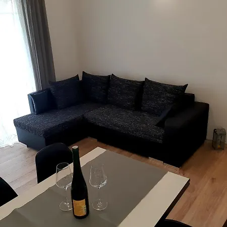 Apartment By The Sea - Gornja, Rab - 15453 Supetarska Draga