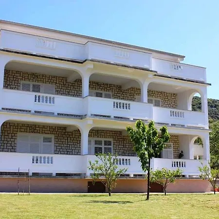 Apartment By The Sea - Gornja, Rab - 15453 Supetarska Draga
