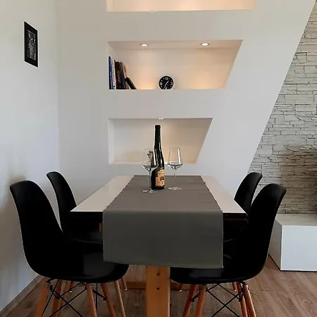 Apartment By The Sea - Gornja, Rab - 15453 Supetarska Draga