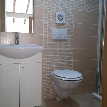 Apartment By The Sea - Gornja, Rab - 15453